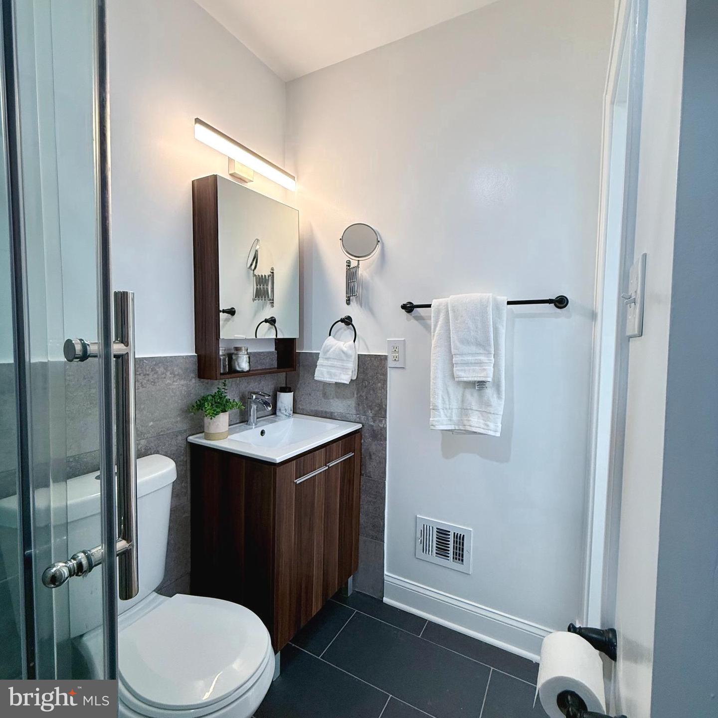 1113 HOLBROOK TER NE, WASHINGTON, District Of Columbia 20002, 2 Bedrooms Bedrooms, 8 Rooms Rooms,1 BathroomBathrooms,Residential,For sale,1113 HOLBROOK TER NE,DCDC2244224 MLS # DCDC2244224