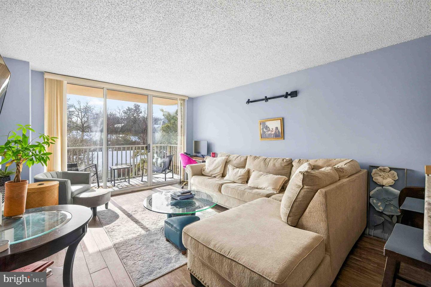 1225 MARTHA CUSTIS DR #406, ALEXANDRIA, Virginia 22302, 1 Bedroom Bedrooms, ,1 BathroomBathrooms,Residential,For sale,1225 MARTHA CUSTIS DR #406,VAAX2053688 MLS # VAAX2053688