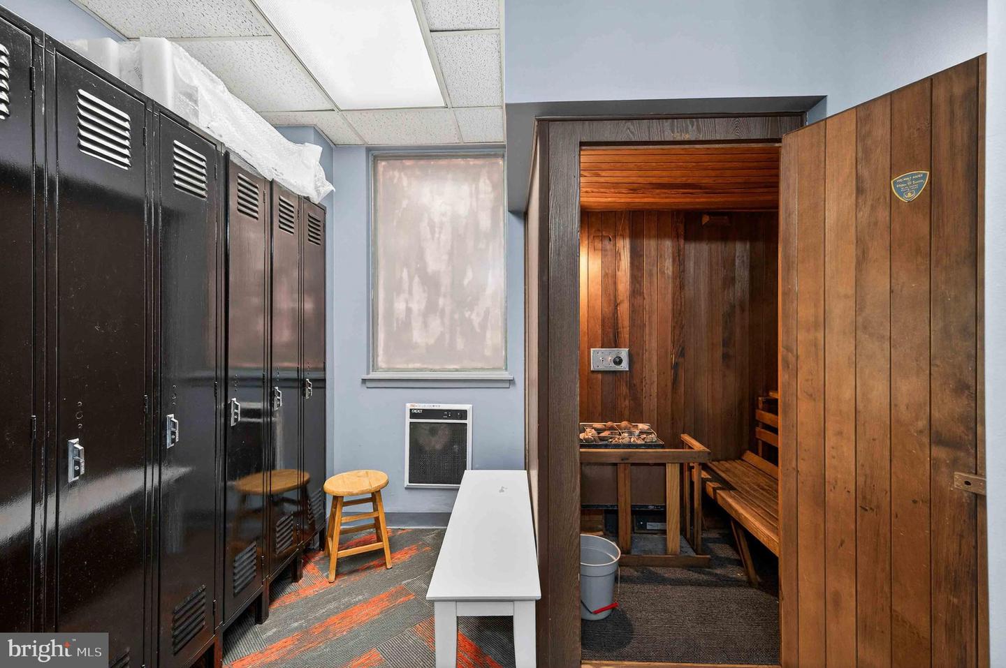 1225 MARTHA CUSTIS DR #406, ALEXANDRIA, Virginia 22302, 1 Bedroom Bedrooms, ,1 BathroomBathrooms,Residential,For sale,1225 MARTHA CUSTIS DR #406,VAAX2053688 MLS # VAAX2053688