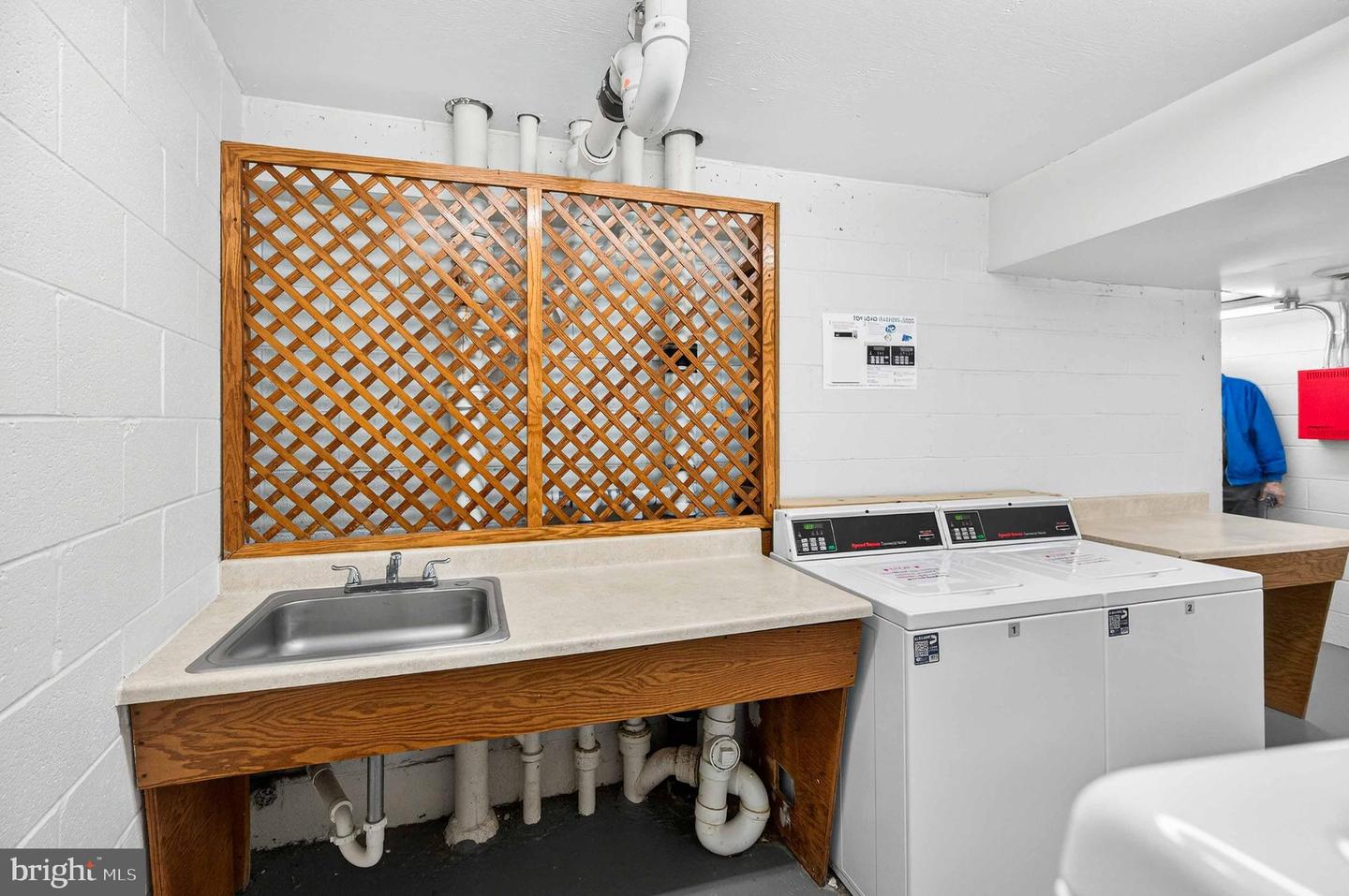 1225 MARTHA CUSTIS DR #406, ALEXANDRIA, Virginia 22302, 1 Bedroom Bedrooms, ,1 BathroomBathrooms,Residential,For sale,1225 MARTHA CUSTIS DR #406,VAAX2053688 MLS # VAAX2053688