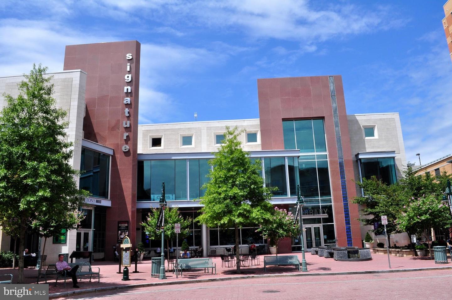 1225 MARTHA CUSTIS DR #406, ALEXANDRIA, Virginia 22302, 1 Bedroom Bedrooms, ,1 BathroomBathrooms,Residential,For sale,1225 MARTHA CUSTIS DR #406,VAAX2053688 MLS # VAAX2053688