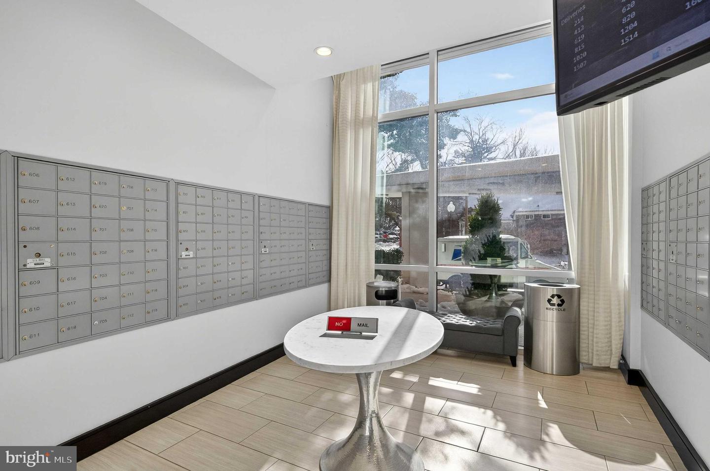 1225 MARTHA CUSTIS DR #406, ALEXANDRIA, Virginia 22302, 1 Bedroom Bedrooms, ,1 BathroomBathrooms,Residential,For sale,1225 MARTHA CUSTIS DR #406,VAAX2053688 MLS # VAAX2053688