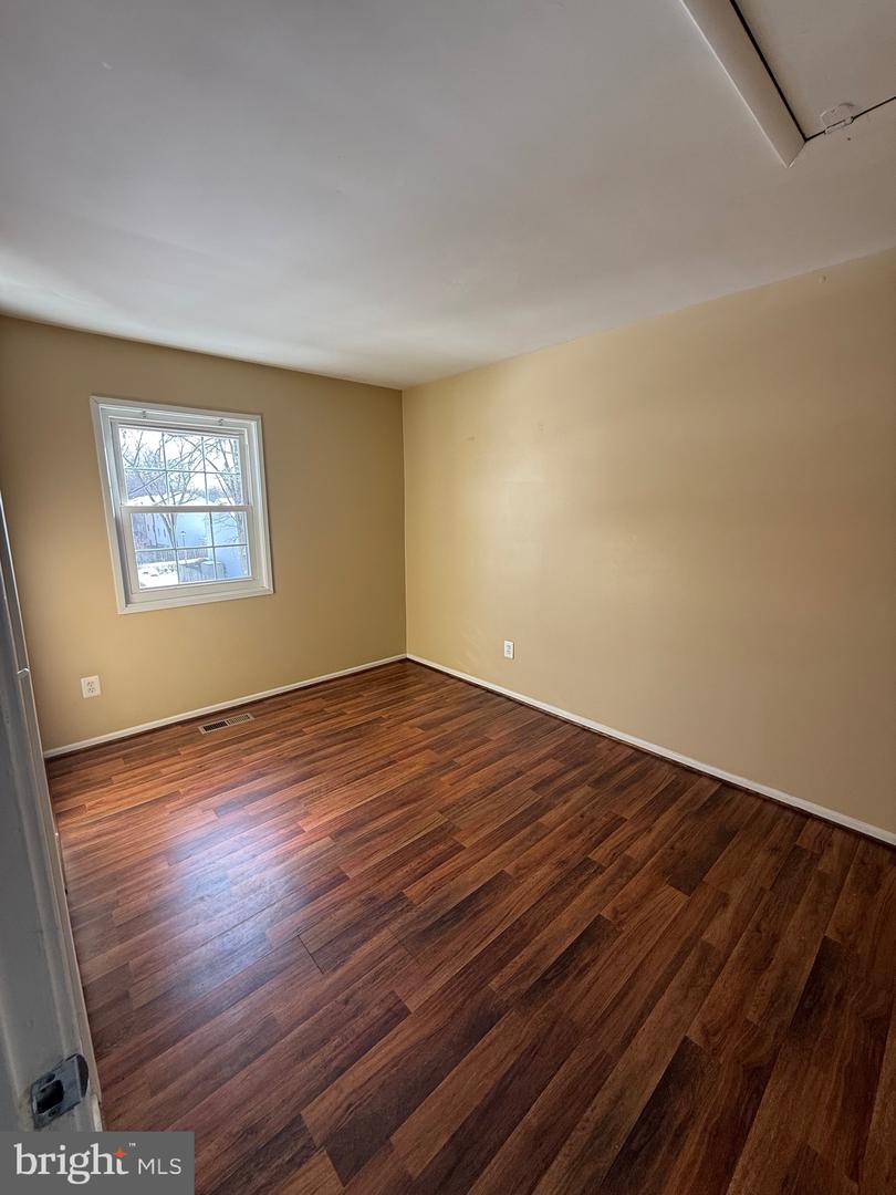 4909 TIBBITT LN, BURKE, Virginia 22015, 3 Bedrooms Bedrooms, ,1 BathroomBathrooms,Residential,For sale,4909 TIBBITT LN,VAFX2288540 MLS # VAFX2288540