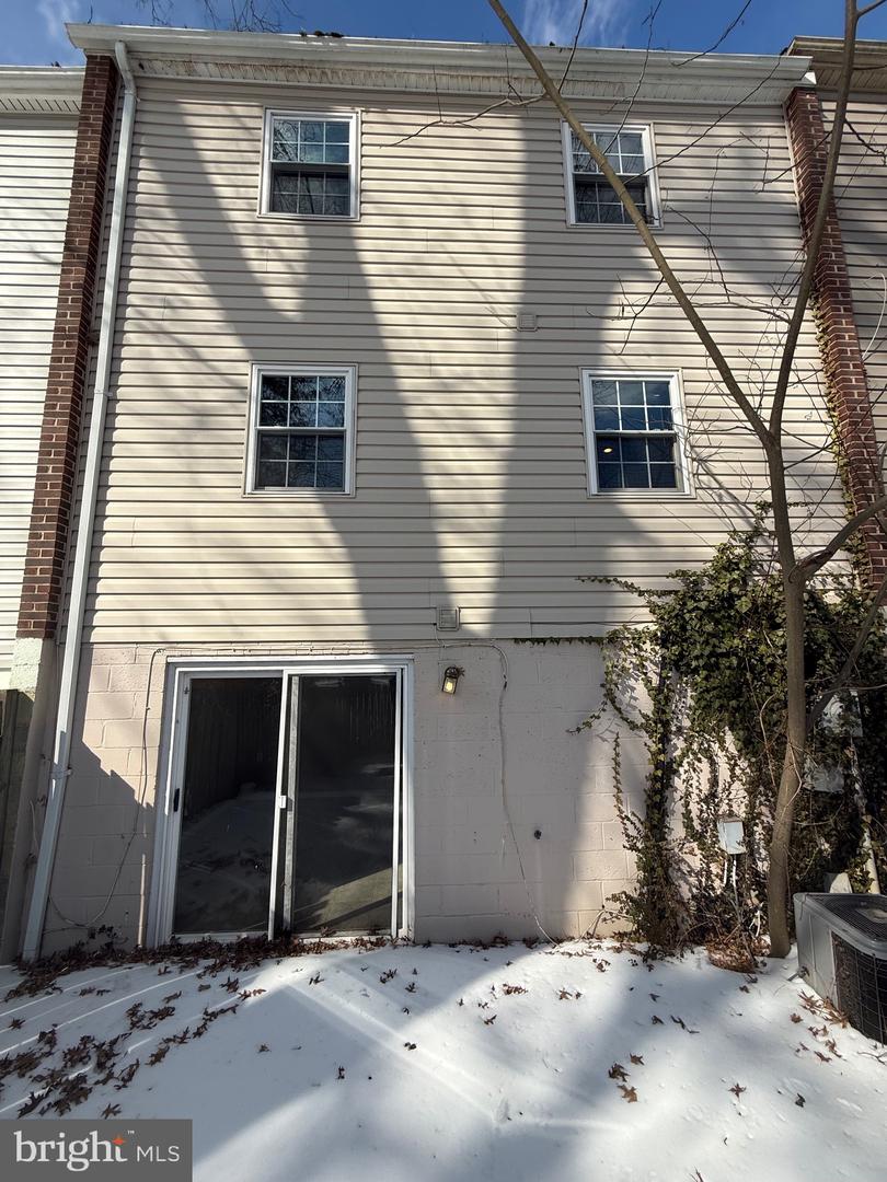 4909 TIBBITT LN, BURKE, Virginia 22015, 3 Bedrooms Bedrooms, ,1 BathroomBathrooms,Residential,For sale,4909 TIBBITT LN,VAFX2288540 MLS # VAFX2288540