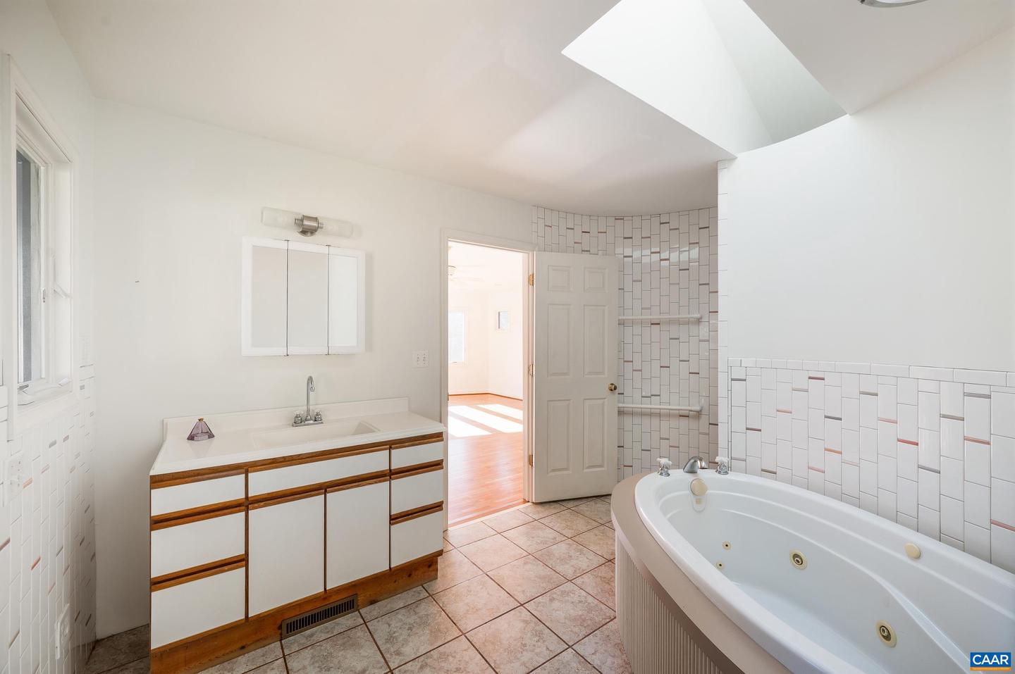 2288 LEXINGTON TPKE, AMHERST, Virginia 24521, 3 Bedrooms Bedrooms, ,4 BathroomsBathrooms,Residential,For sale,2288 LEXINGTON TPKE,672959 MLS # 672959