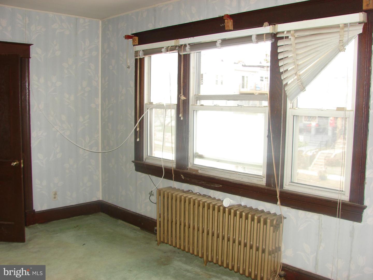 415 NW FARRAGUT ST NW, WASHINGTON, District Of Columbia 20011, 3 Bedrooms Bedrooms, ,2 BathroomsBathrooms,Residential,For sale,415 NW FARRAGUT ST NW,DCDC2244238 MLS # DCDC2244238