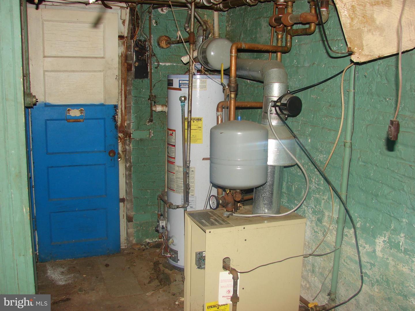 415 NW FARRAGUT ST NW, WASHINGTON, District Of Columbia 20011, 3 Bedrooms Bedrooms, ,2 BathroomsBathrooms,Residential,For sale,415 NW FARRAGUT ST NW,DCDC2244238 MLS # DCDC2244238