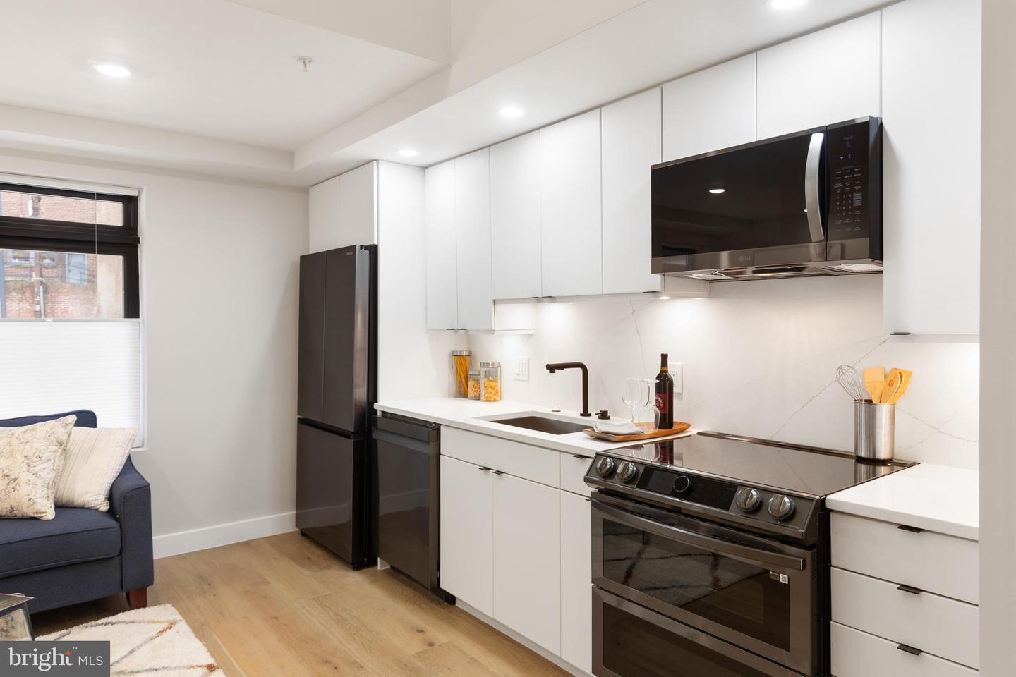 1208 M ST NW #12, WASHINGTON, District Of Columbia 20005, 2 Bedrooms Bedrooms, ,2 BathroomsBathrooms,Residential,For sale,1208 M ST NW #12,DCDC2244240 MLS # DCDC2244240