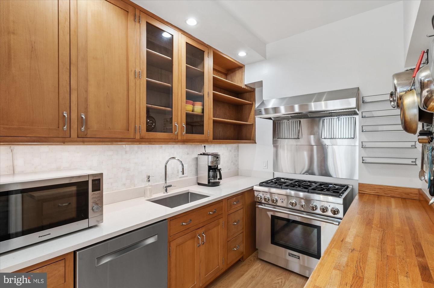 4514 CONNECTICUT AVE NW #206, WASHINGTON, District Of Columbia 20008, 1 Bedroom Bedrooms, ,1 BathroomBathrooms,Residential,For sale,4514 CONNECTICUT AVE NW #206,DCDC2244220 MLS # DCDC2244220 4514 CONNECTICUT AVE NW #206, WASHINGTON, District Of Columbia 20008, 1 Bedroom Bedrooms, ,1 BathroomBathrooms,Residential,For sale,4514 CONNECTICUT AVE NW #206,DCDC2244220 MLS # DCDC2244220