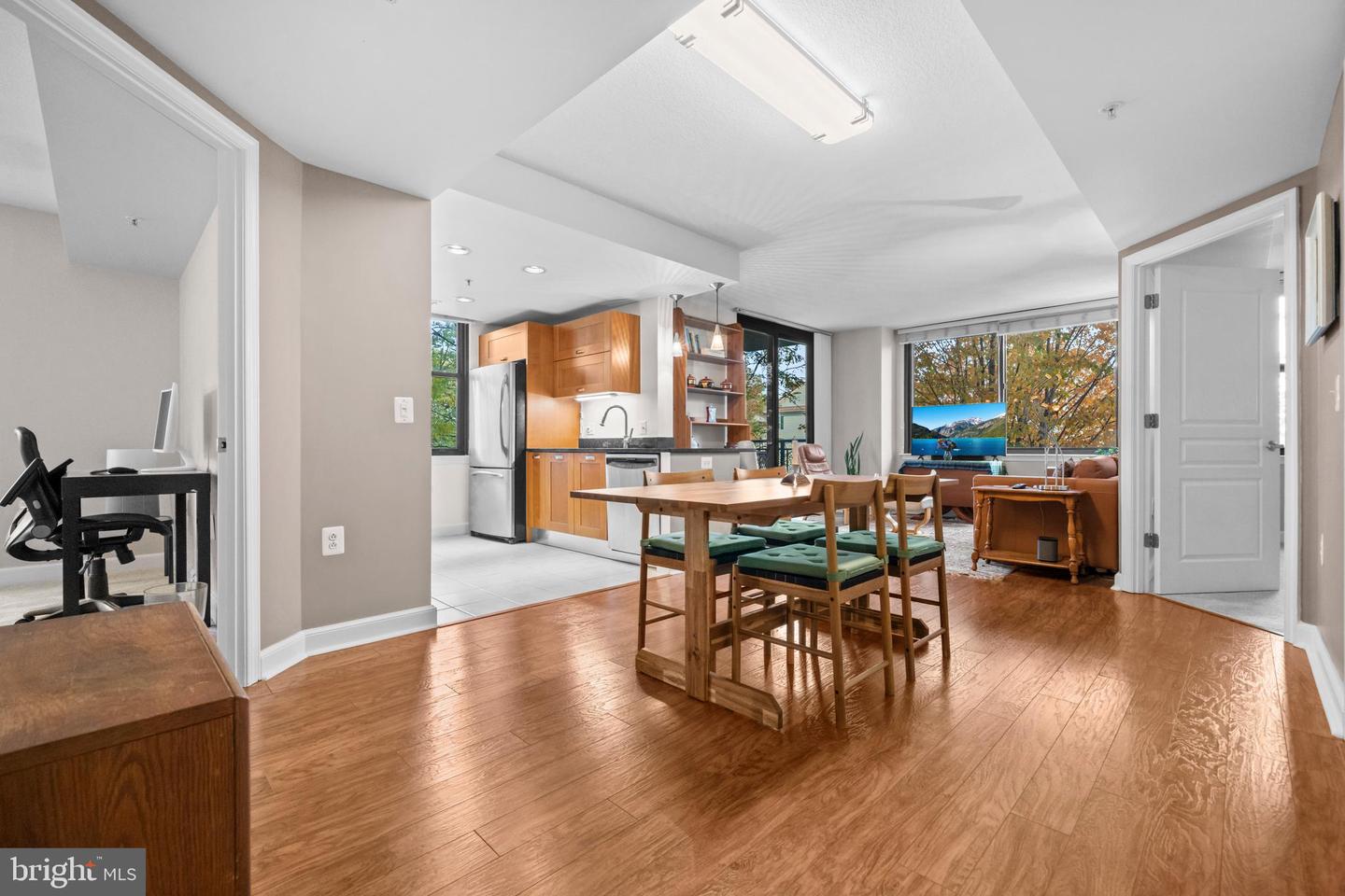 2451 MIDTOWN AVE #203, ALEXANDRIA, Virginia 22303, 2 Bedrooms Bedrooms, ,2 BathroomsBathrooms,Residential,For sale,2451 MIDTOWN AVE #203,VAFX2288560 MLS # VAFX2288560 2451 MIDTOWN AVE #203, ALEXANDRIA, Virginia 22303, 2 Bedrooms Bedrooms, ,2 BathroomsBathrooms,Residential,For sale,2451 MIDTOWN AVE #203,VAFX2288560 MLS # VAFX2288560