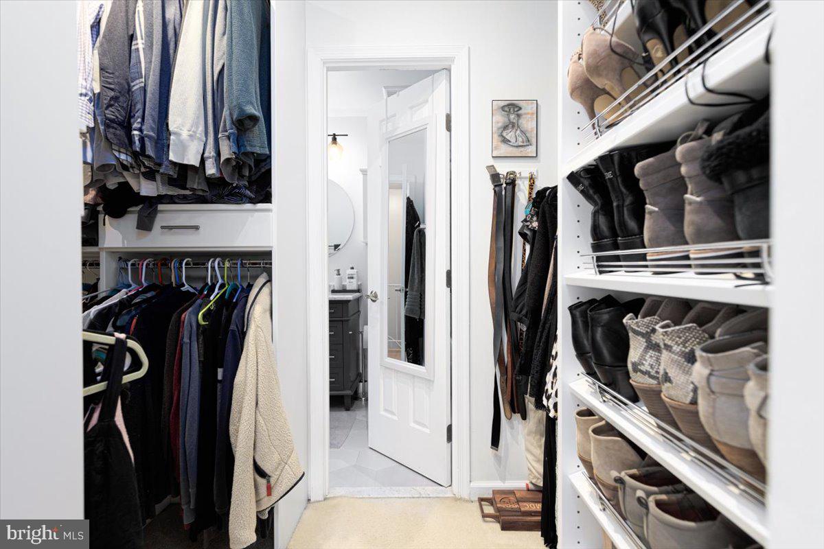 2049 S GLEBE RD, ARLINGTON, Virginia 22204, 3 Bedrooms Bedrooms, ,2 BathroomsBathrooms,Residential,For sale,2049 S GLEBE RD,VAAR2068406 MLS # VAAR2068406