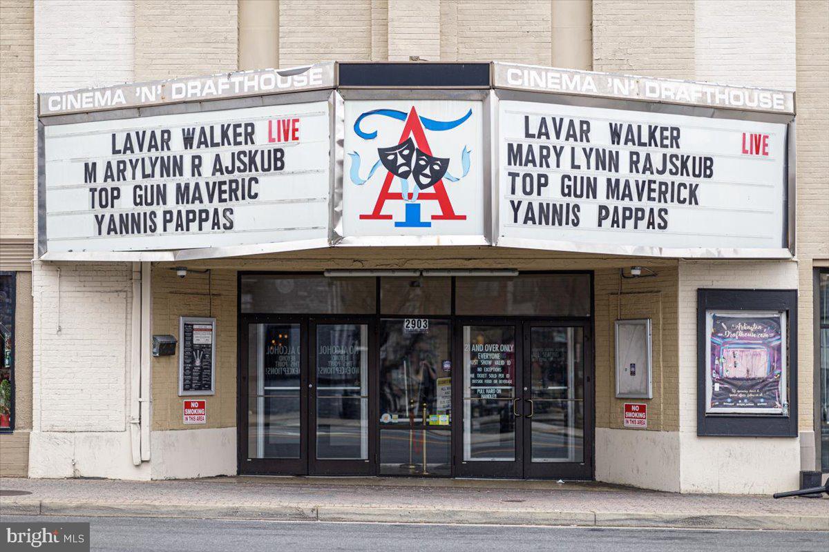 2049 S GLEBE RD, ARLINGTON, Virginia 22204, 3 Bedrooms Bedrooms, ,2 BathroomsBathrooms,Residential,For sale,2049 S GLEBE RD,VAAR2068406 MLS # VAAR2068406
