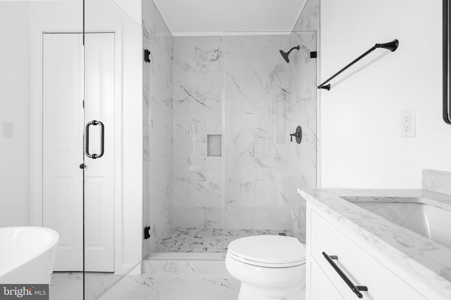 3108 ADAMS ST NE, WASHINGTON, District Of Columbia 20018, 6 Bedrooms Bedrooms, ,5 BathroomsBathrooms,Residential,For sale,3108 ADAMS ST NE,DCDC2244282 MLS # DCDC2244282