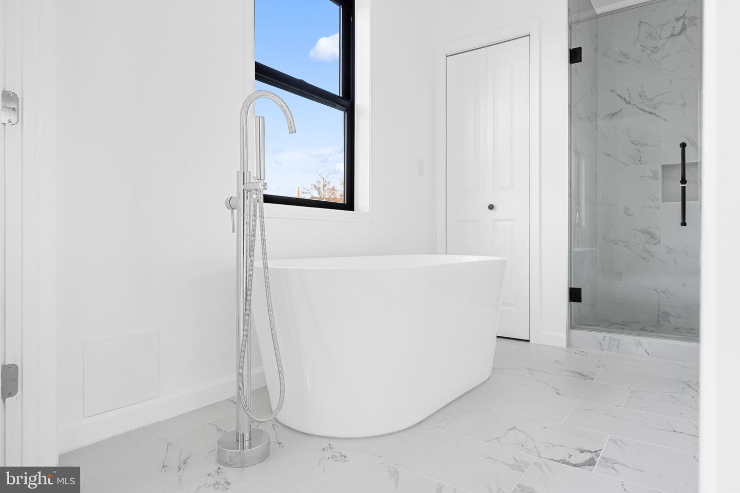 3108 ADAMS ST NE, WASHINGTON, District Of Columbia 20018, 6 Bedrooms Bedrooms, ,5 BathroomsBathrooms,Residential,For sale,3108 ADAMS ST NE,DCDC2244282 MLS # DCDC2244282