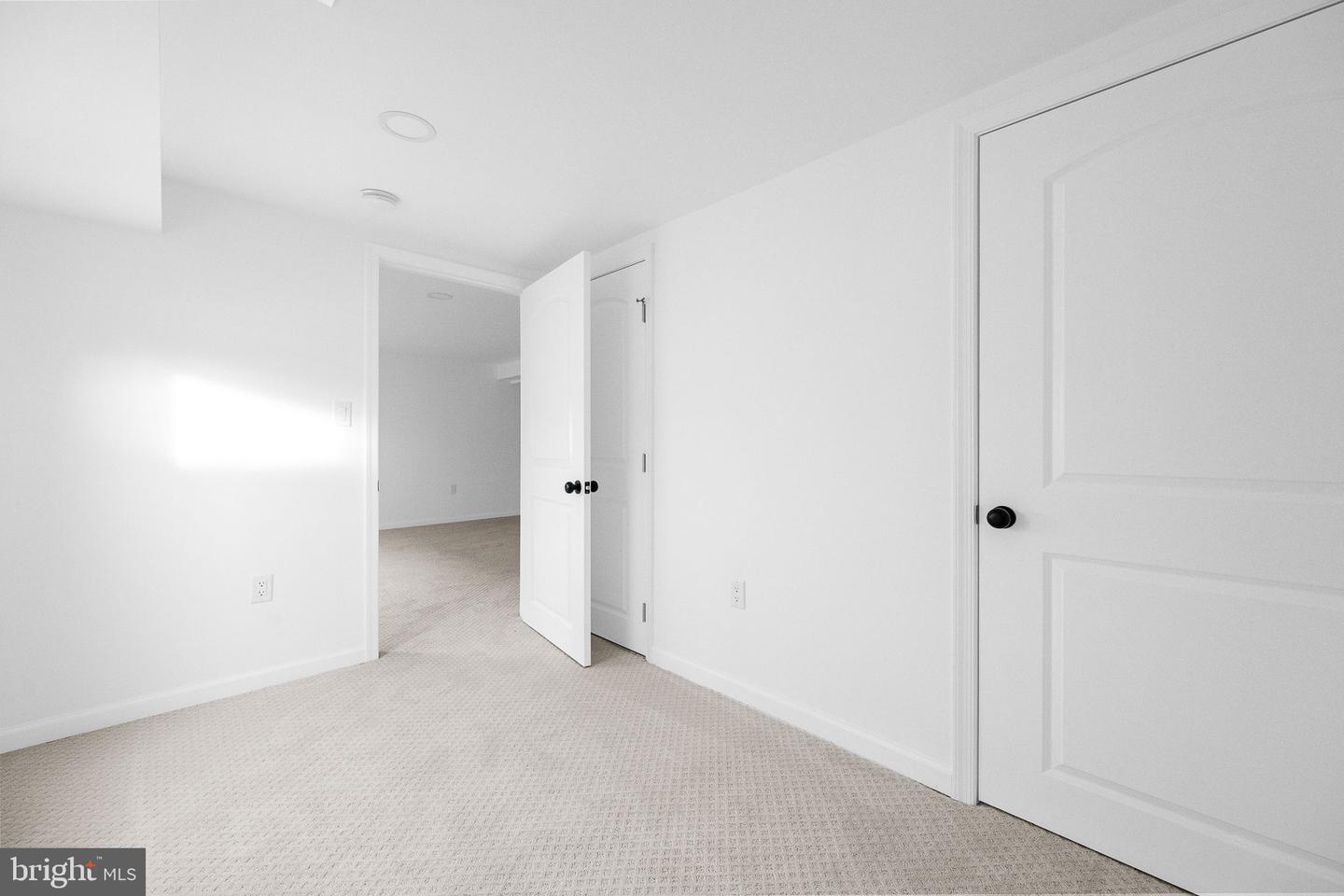 3108 ADAMS ST NE, WASHINGTON, District Of Columbia 20018, 6 Bedrooms Bedrooms, ,5 BathroomsBathrooms,Residential,For sale,3108 ADAMS ST NE,DCDC2244282 MLS # DCDC2244282