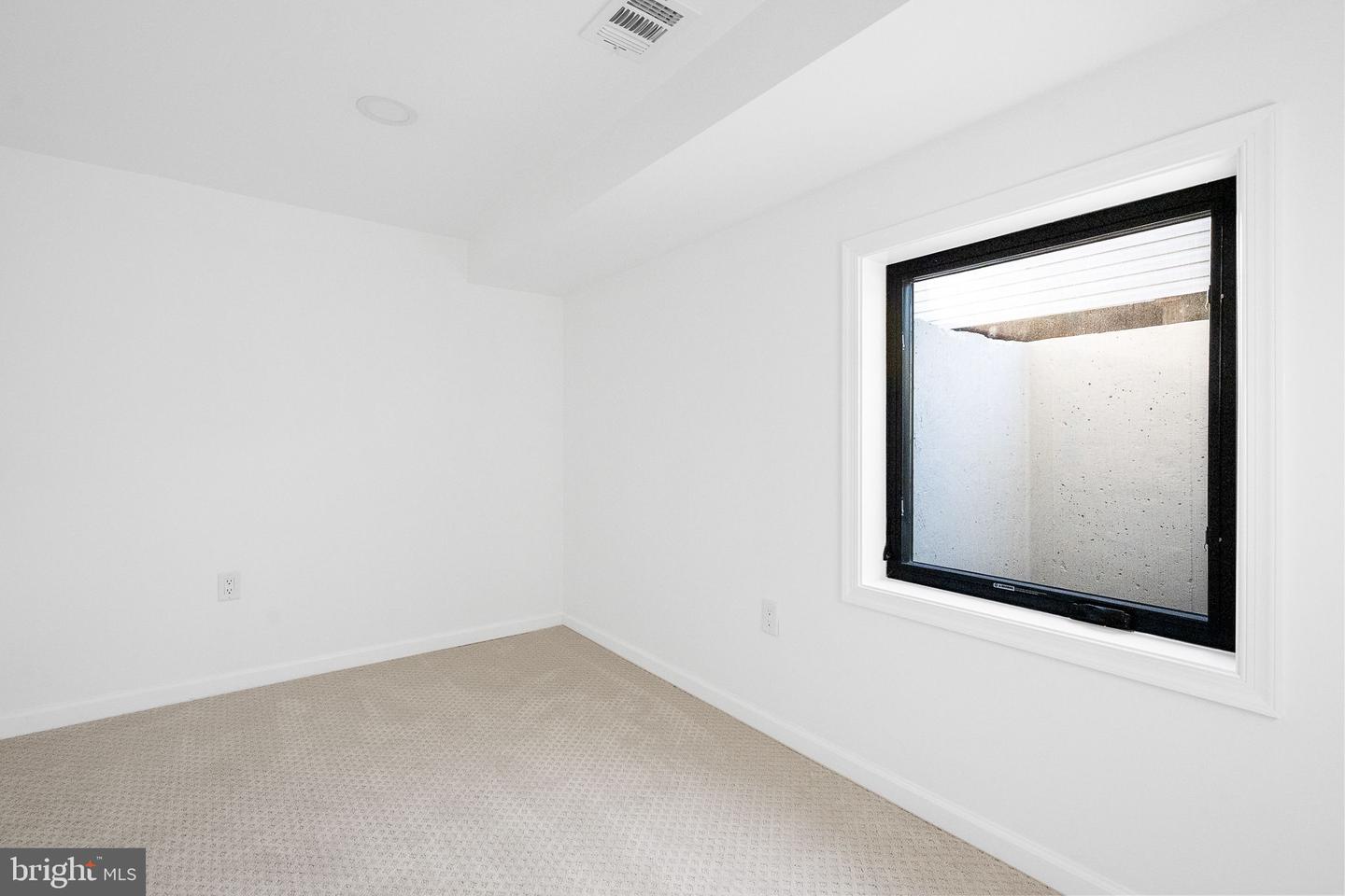 3108 ADAMS ST NE, WASHINGTON, District Of Columbia 20018, 6 Bedrooms Bedrooms, ,5 BathroomsBathrooms,Residential,For sale,3108 ADAMS ST NE,DCDC2244282 MLS # DCDC2244282