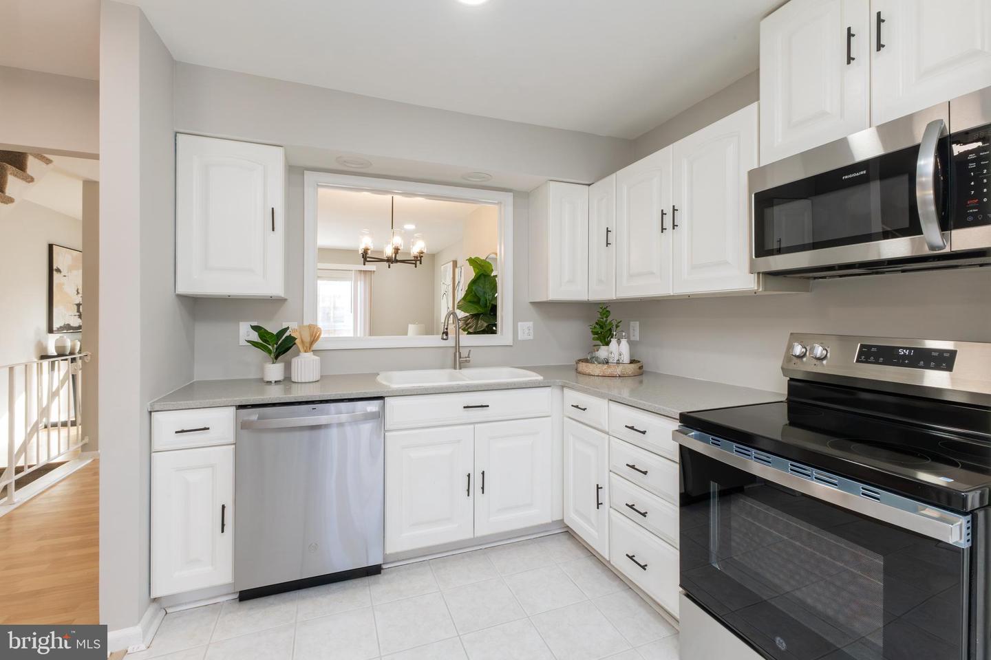 2777 GROVEMORE LN, VIENNA, Virginia 22180, 3 Bedrooms Bedrooms, ,2 BathroomsBathrooms,Residential,For sale,2777 GROVEMORE LN,VAFX2288608 MLS # VAFX2288608