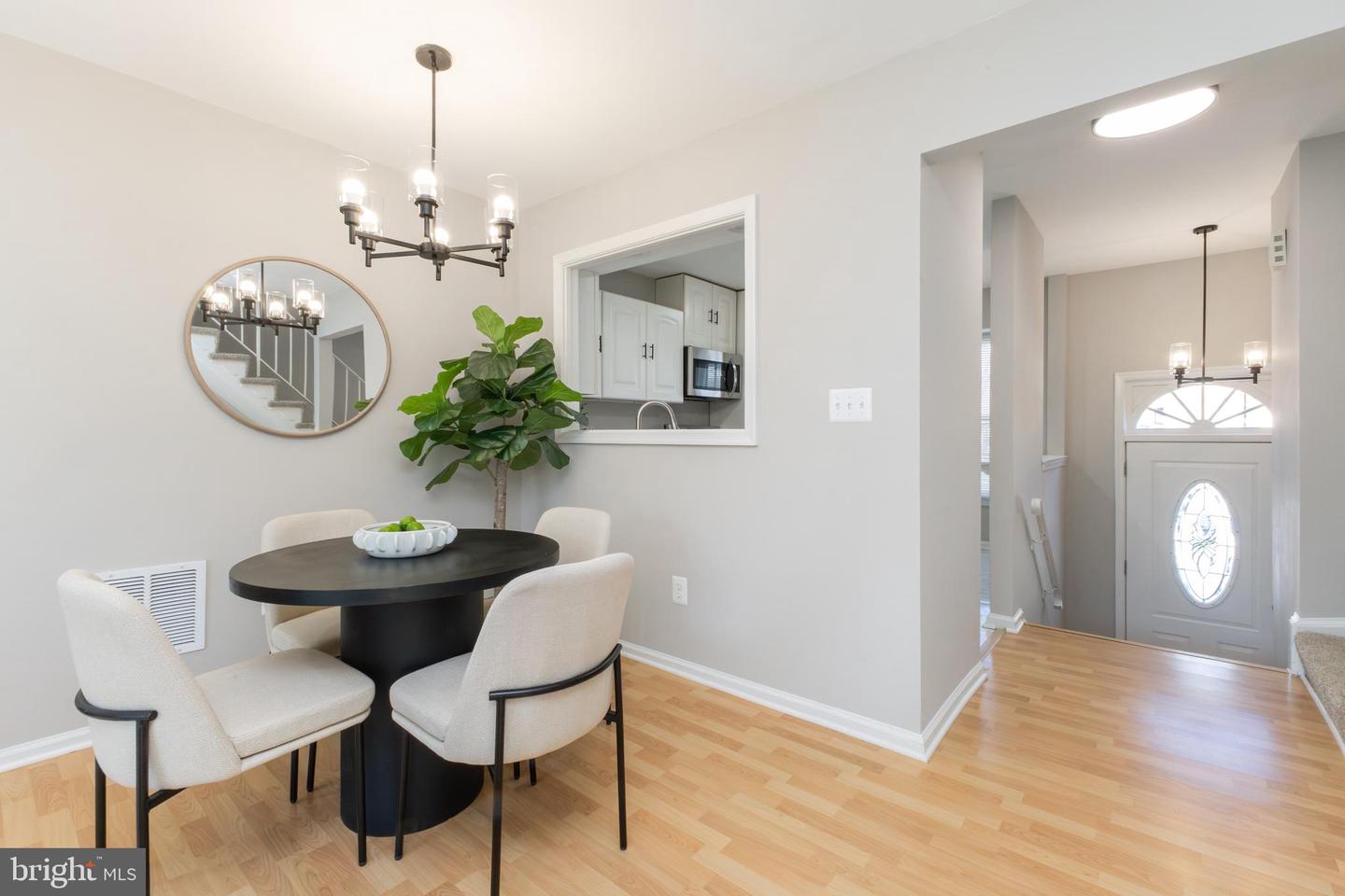 2777 GROVEMORE LN, VIENNA, Virginia 22180, 3 Bedrooms Bedrooms, ,2 BathroomsBathrooms,Residential,For sale,2777 GROVEMORE LN,VAFX2288608 MLS # VAFX2288608