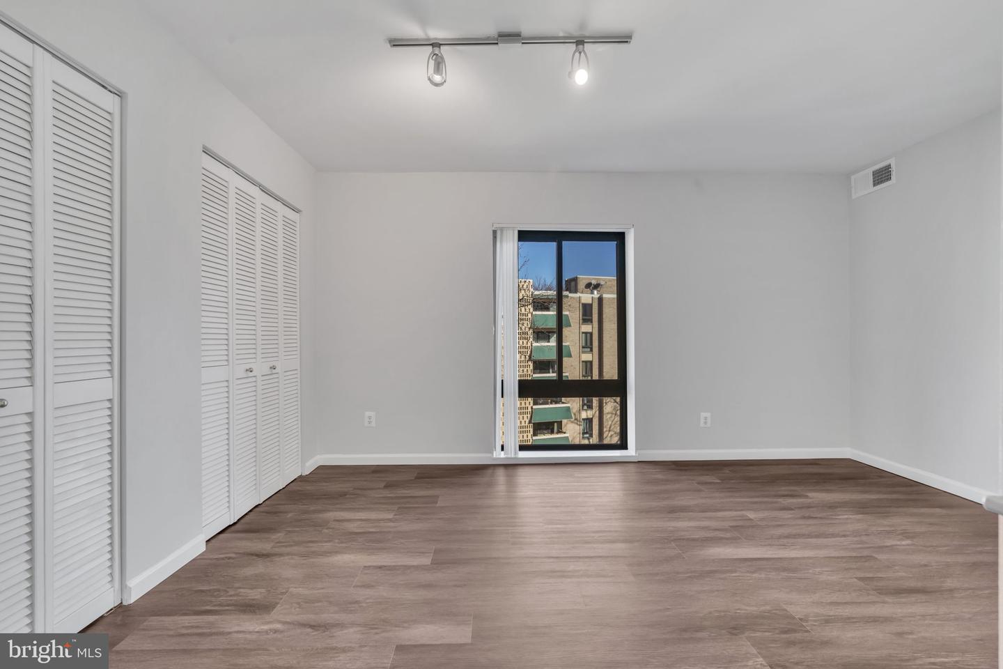 6141 LEESBURG PIKE #504, FALLS CHURCH, Virginia 22041, 1 Bedroom Bedrooms, ,1 BathroomBathrooms,Residential,For sale,6141 LEESBURG PIKE #504,VAFX2288622 MLS # VAFX2288622