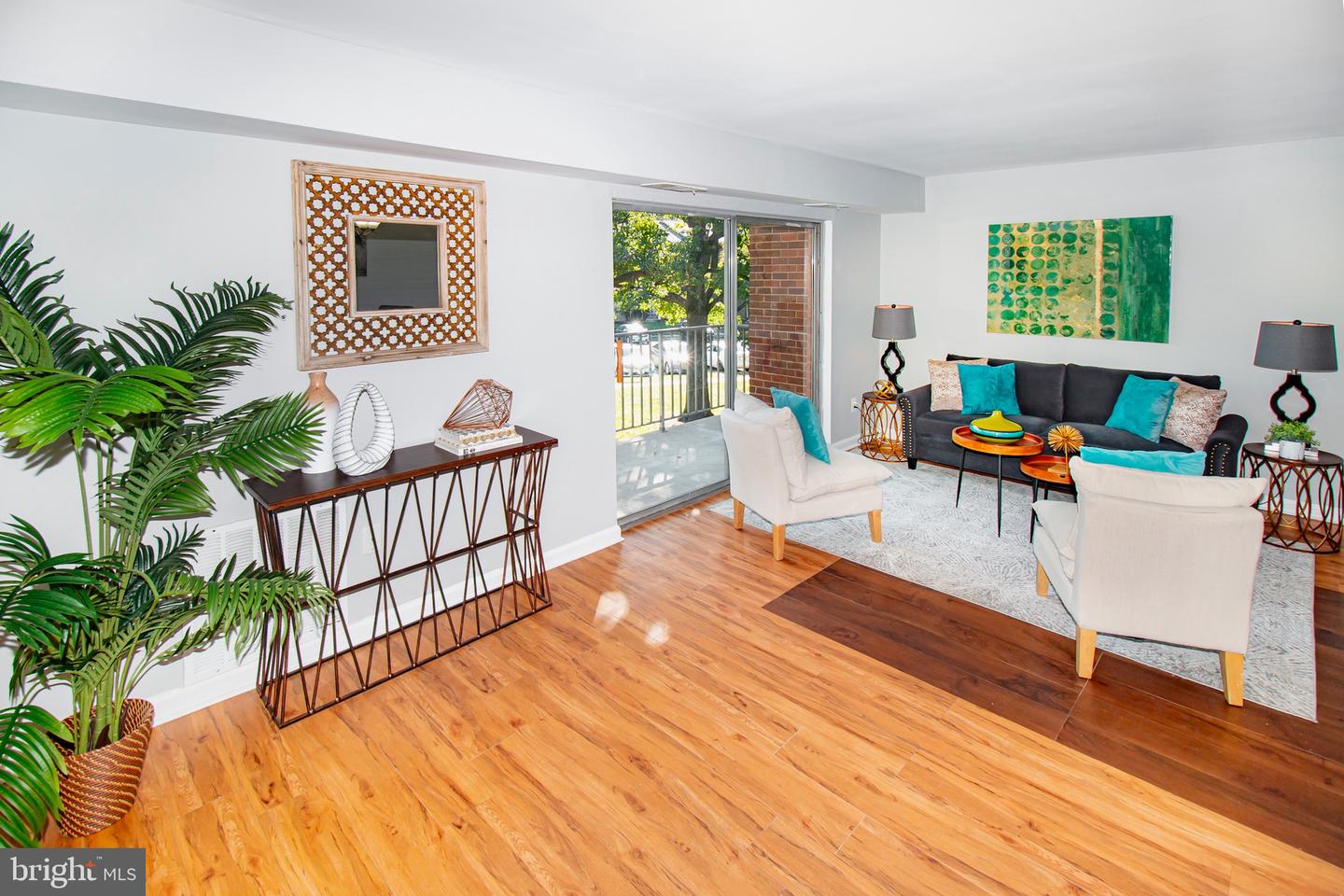 7996 AUDUBON AVE #102, ALEXANDRIA, Virginia 22306, 3 Bedrooms Bedrooms, ,2 BathroomsBathrooms,Residential,For sale,7996 AUDUBON AVE #102,VAFX2288624 MLS # VAFX2288624