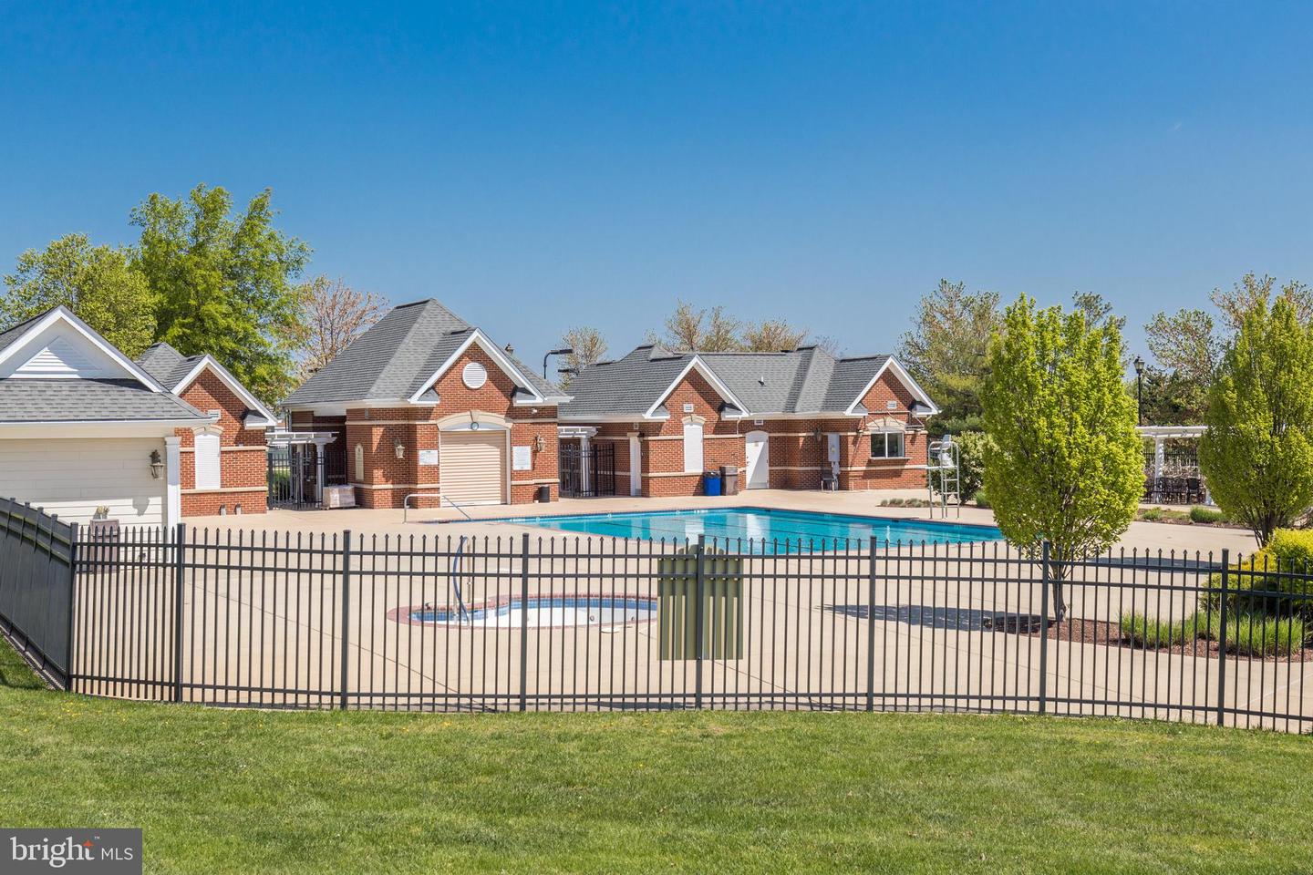 19746 WILLOWDALE PL, ASHBURN, Virginia 20147, 6 Bedrooms Bedrooms, ,6 BathroomsBathrooms,Residential,For sale,19746 WILLOWDALE PL,VALO2115114 MLS # VALO2115114