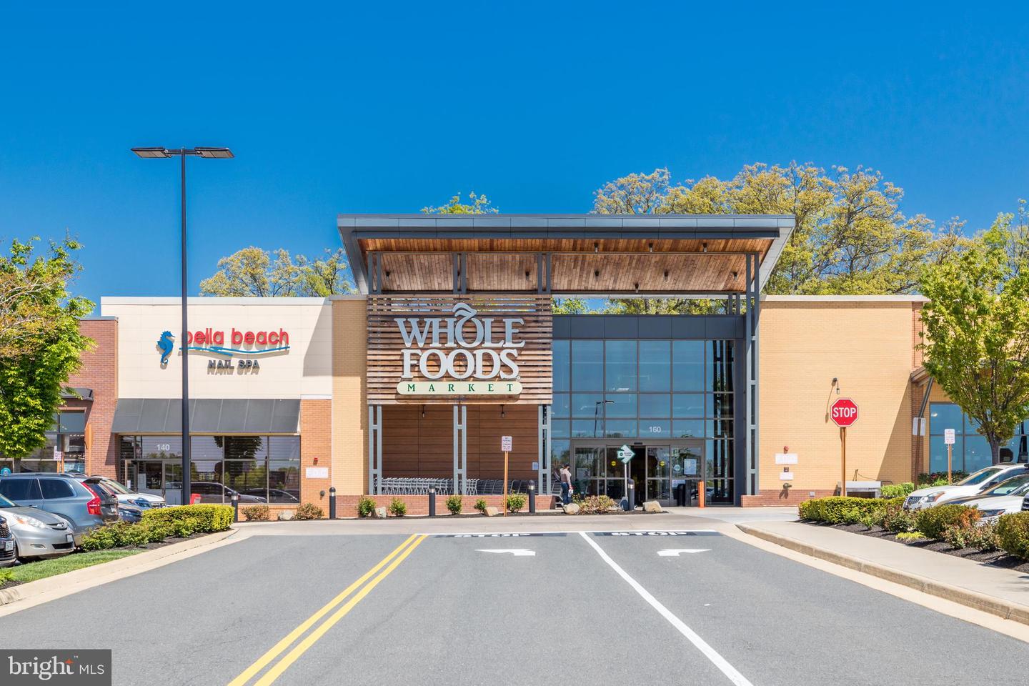 19746 WILLOWDALE PL, ASHBURN, Virginia 20147, 6 Bedrooms Bedrooms, ,6 BathroomsBathrooms,Residential,For sale,19746 WILLOWDALE PL,VALO2115114 MLS # VALO2115114