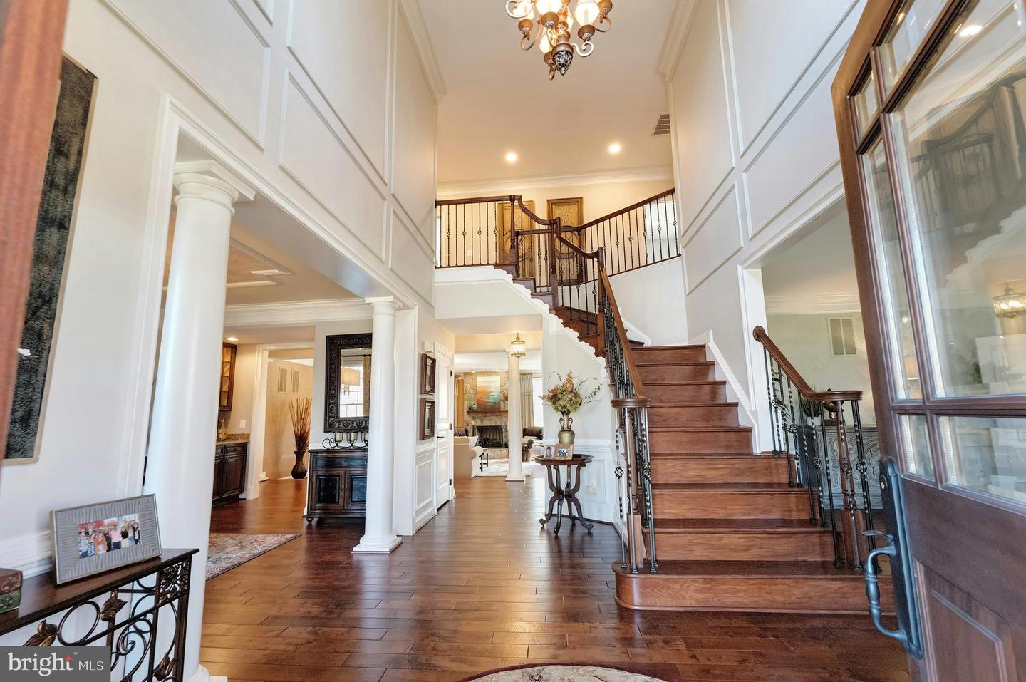 19746 WILLOWDALE PL, ASHBURN, Virginia 20147, 6 Bedrooms Bedrooms, ,6 BathroomsBathrooms,Residential,For sale,19746 WILLOWDALE PL,VALO2115114 MLS # VALO2115114