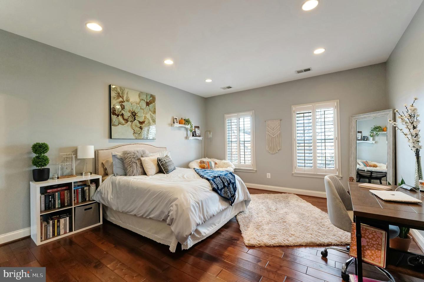 19746 WILLOWDALE PL, ASHBURN, Virginia 20147, 6 Bedrooms Bedrooms, ,6 BathroomsBathrooms,Residential,For sale,19746 WILLOWDALE PL,VALO2115114 MLS # VALO2115114