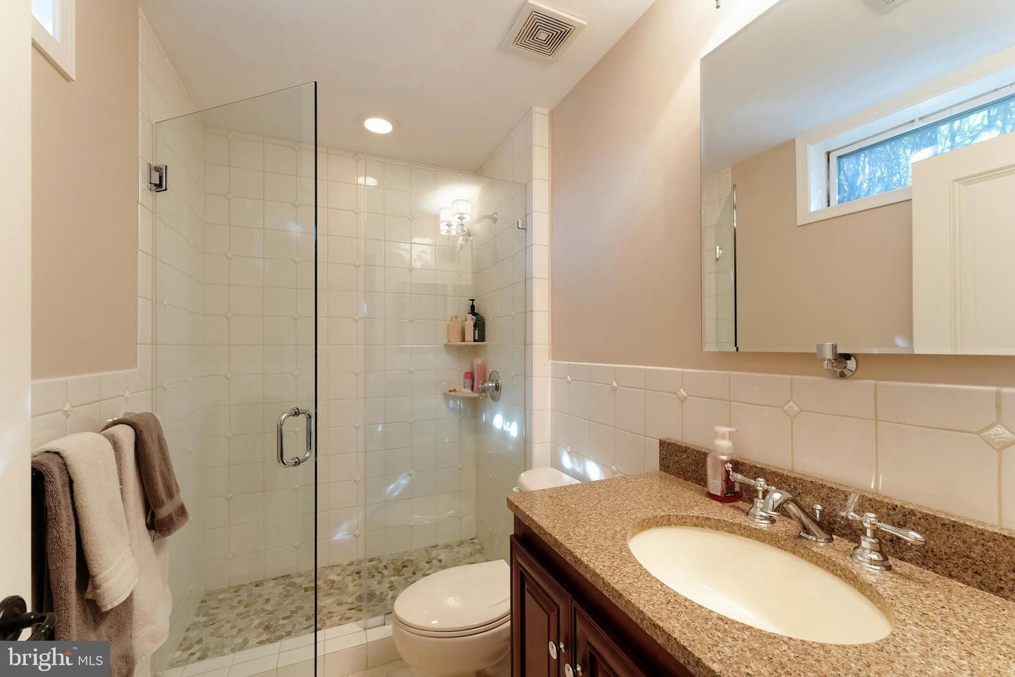 19746 WILLOWDALE PL, ASHBURN, Virginia 20147, 6 Bedrooms Bedrooms, ,6 BathroomsBathrooms,Residential,For sale,19746 WILLOWDALE PL,VALO2115114 MLS # VALO2115114