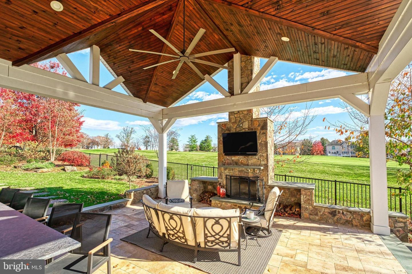 19746 WILLOWDALE PL, ASHBURN, Virginia 20147, 6 Bedrooms Bedrooms, ,6 BathroomsBathrooms,Residential,For sale,19746 WILLOWDALE PL,VALO2115114 MLS # VALO2115114