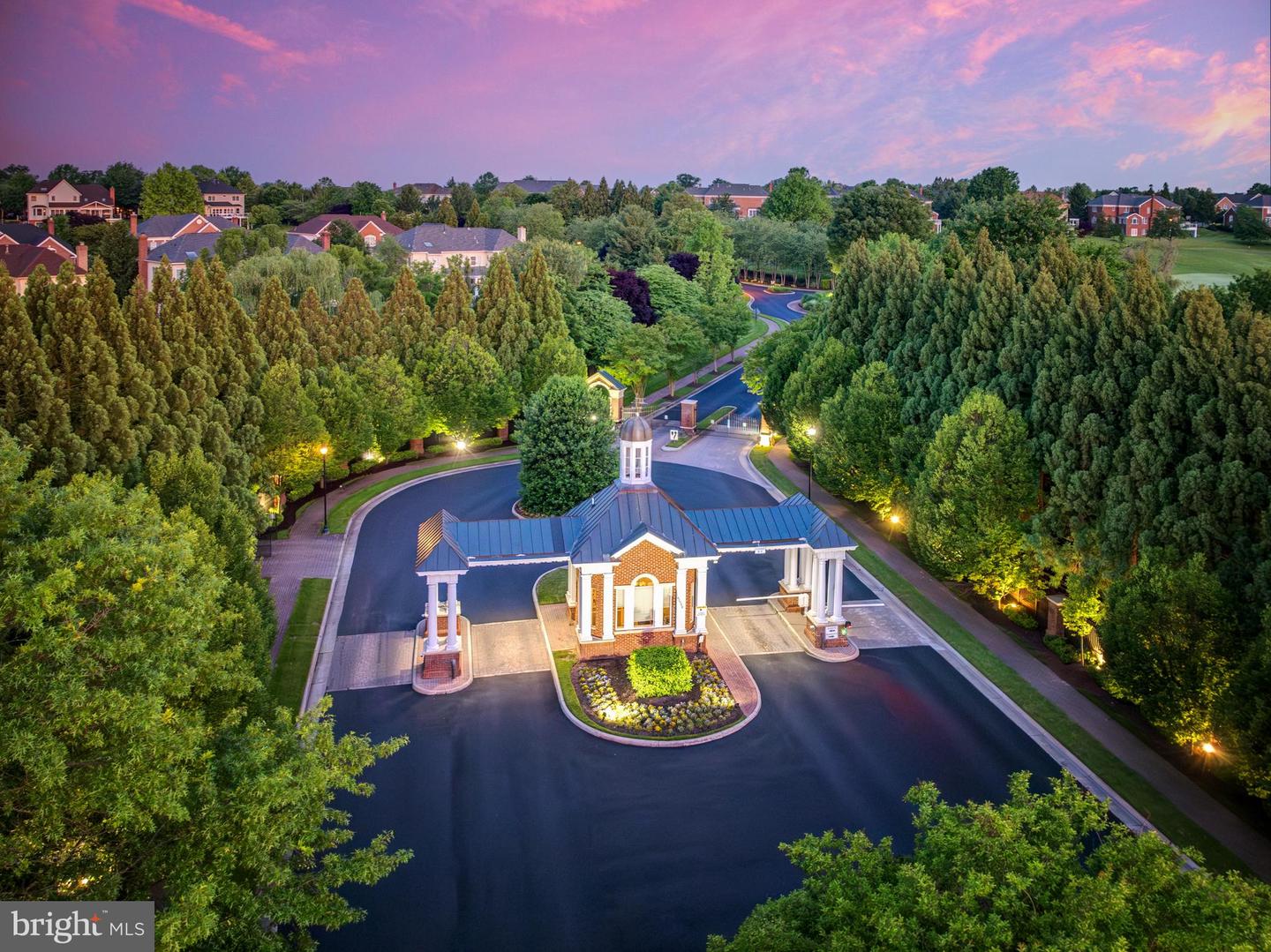 19746 WILLOWDALE PL, ASHBURN, Virginia 20147, 6 Bedrooms Bedrooms, ,6 BathroomsBathrooms,Residential,For sale,19746 WILLOWDALE PL,VALO2115114 MLS # VALO2115114