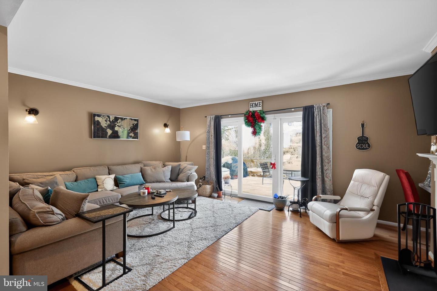 5868 LANGTON DR, ALEXANDRIA, Virginia 22310, 3 Bedrooms Bedrooms, ,2 BathroomsBathrooms,Residential,For sale,5868 LANGTON DR,VAFX2288628 MLS # VAFX2288628