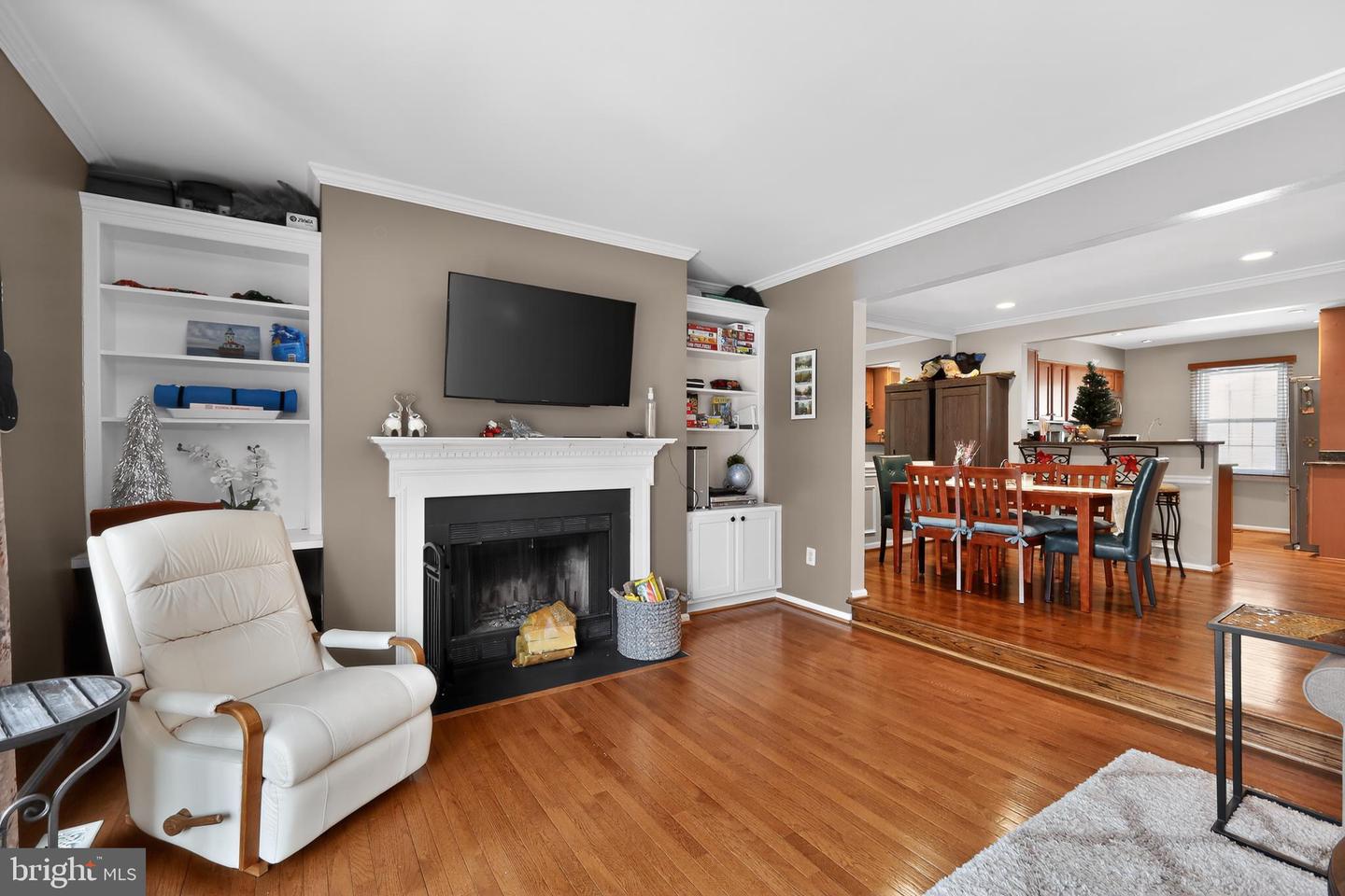 5868 LANGTON DR, ALEXANDRIA, Virginia 22310, 3 Bedrooms Bedrooms, ,2 BathroomsBathrooms,Residential,For sale,5868 LANGTON DR,VAFX2288628 MLS # VAFX2288628