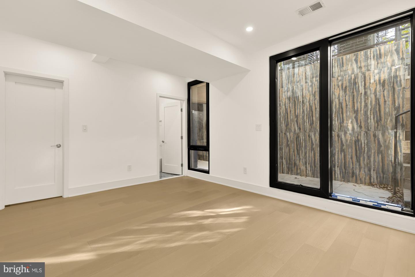 1810 CENTRAL PL NE #1, WASHINGTON, District Of Columbia 20002, 4 Bedrooms Bedrooms, ,4 BathroomsBathrooms,Residential,For sale,1810 CENTRAL PL NE #1,DCDC2244316 MLS # DCDC2244316