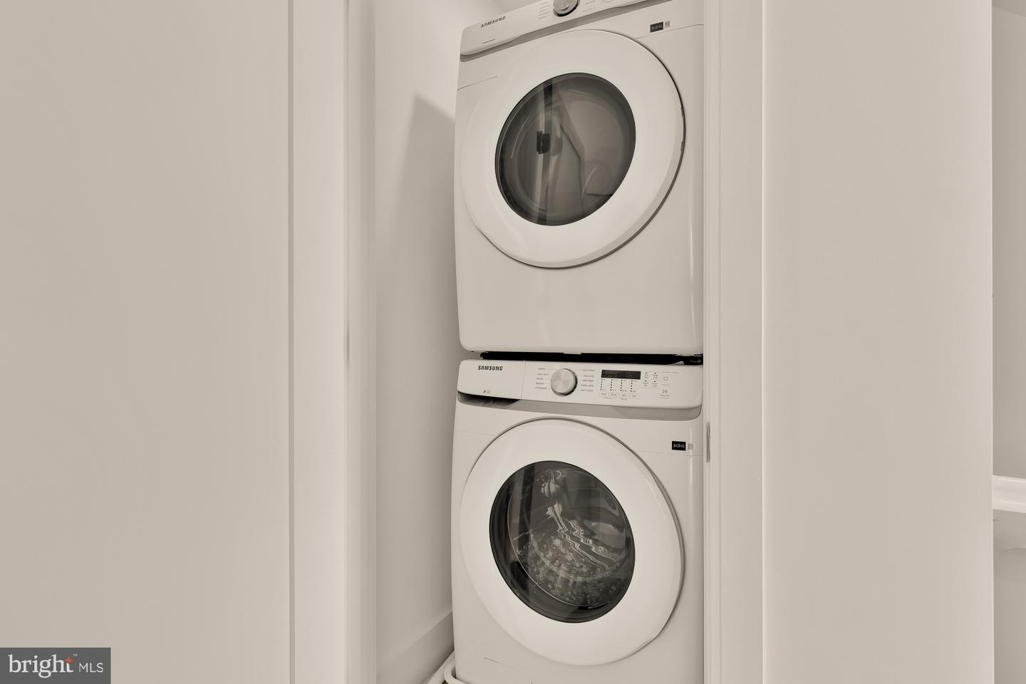 1810 CENTRAL PL NE #2, WASHINGTON, District Of Columbia 20002, 4 Bedrooms Bedrooms, ,4 BathroomsBathrooms,Residential,For sale,1810 CENTRAL PL NE #2,DCDC2244318 MLS # DCDC2244318