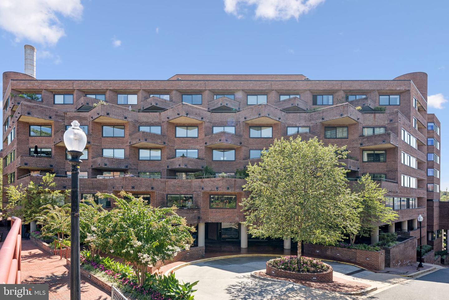 1015 33RD ST NW #809, WASHINGTON, District Of Columbia 20007, 2 Bedrooms Bedrooms, ,2 BathroomsBathrooms,Residential,For sale,1015 33RD ST NW #809,DCDC2209198 MLS # DCDC2209198