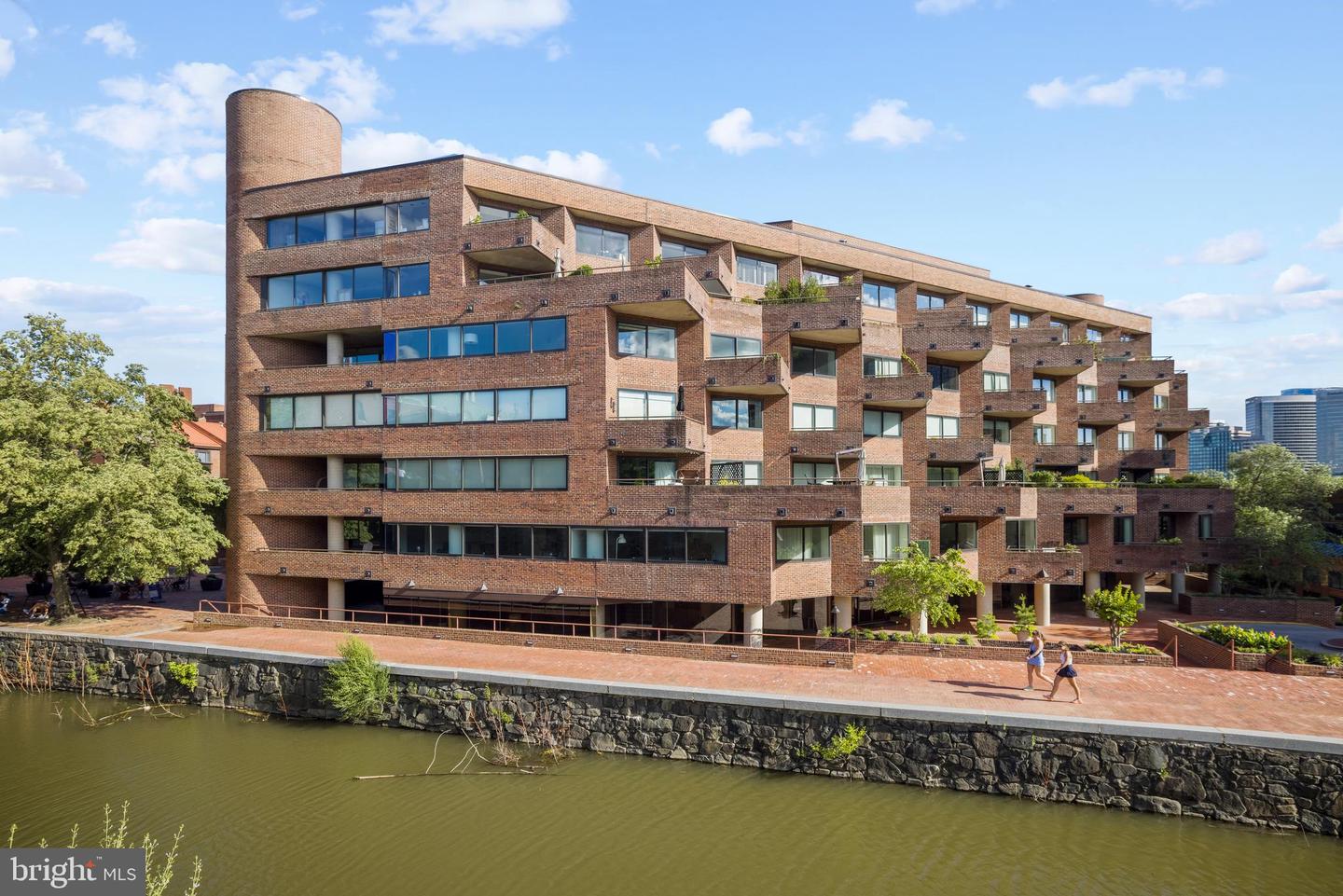 1015 33RD ST NW #809, WASHINGTON, District Of Columbia 20007, 2 Bedrooms Bedrooms, ,2 BathroomsBathrooms,Residential,For sale,1015 33RD ST NW #809,DCDC2209198 MLS # DCDC2209198