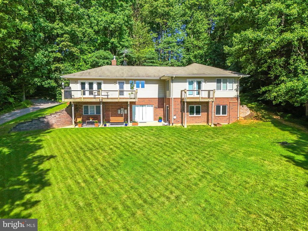 46 ROCK RIDGE LN, CHESTER GAP, Virginia, 4 Bedrooms Bedrooms, ,4 BathroomsBathrooms,Residential,46 ROCK RIDGE LN,VARP2002240 MLS # VARP2002240