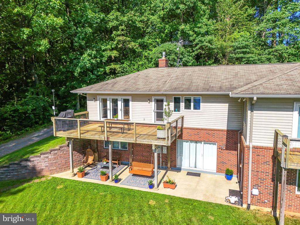 46 ROCK RIDGE LN, CHESTER GAP, Virginia, 4 Bedrooms Bedrooms, ,4 BathroomsBathrooms,Residential,46 ROCK RIDGE LN,VARP2002240 MLS # VARP2002240