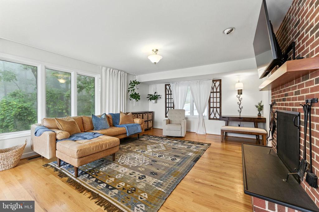 46 ROCK RIDGE LN, CHESTER GAP, Virginia, 4 Bedrooms Bedrooms, ,4 BathroomsBathrooms,Residential,46 ROCK RIDGE LN,VARP2002240 MLS # VARP2002240