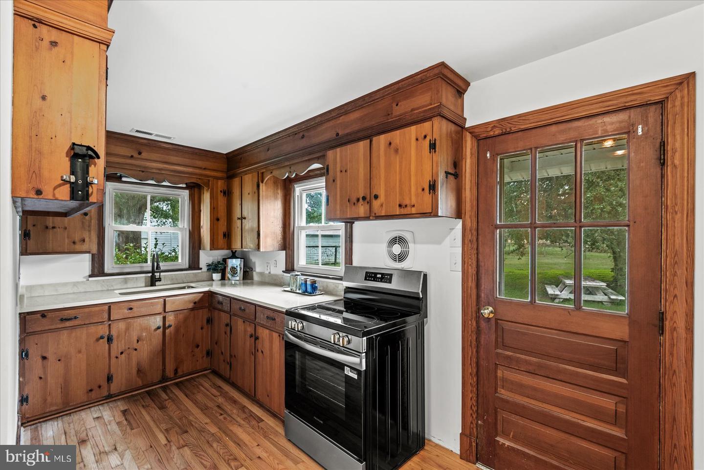 92 FRONT ST, WARSAW, Virginia 22572, 5 Bedrooms Bedrooms, ,3 BathroomsBathrooms,Residential,For sale,92 FRONT ST,VARV2000538 MLS # VARV2000538