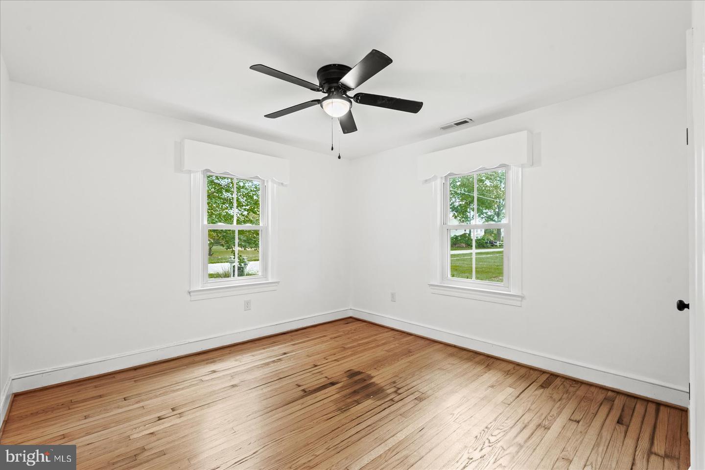 92 FRONT ST, WARSAW, Virginia 22572, 5 Bedrooms Bedrooms, ,3 BathroomsBathrooms,Residential,For sale,92 FRONT ST,VARV2000538 MLS # VARV2000538