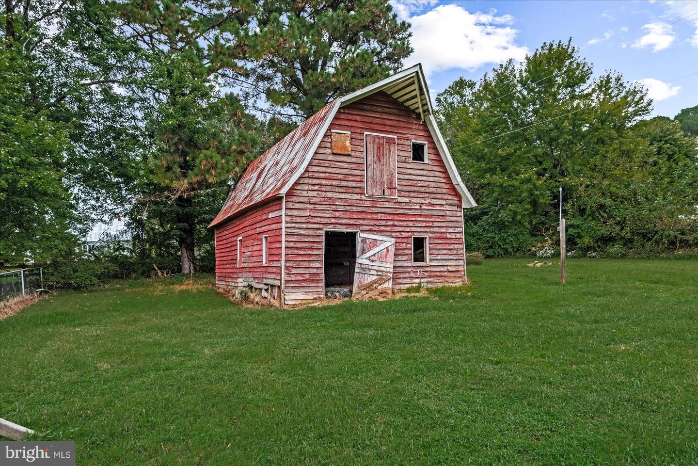 92 FRONT ST, WARSAW, Virginia 22572, 5 Bedrooms Bedrooms, ,3 BathroomsBathrooms,Residential,For sale,92 FRONT ST,VARV2000538 MLS # VARV2000538