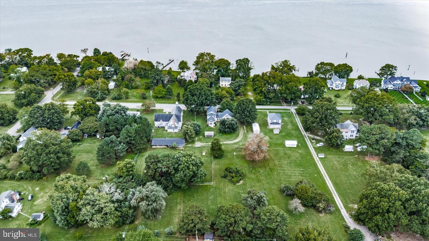 92 FRONT ST, WARSAW, Virginia 22572, 5 Bedrooms Bedrooms, ,3 BathroomsBathrooms,Residential,For sale,92 FRONT ST,VARV2000538 MLS # VARV2000538