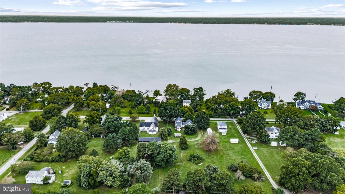 92 FRONT ST, WARSAW, Virginia 22572, 5 Bedrooms Bedrooms, ,3 BathroomsBathrooms,Residential,For sale,92 FRONT ST,VARV2000538 MLS # VARV2000538