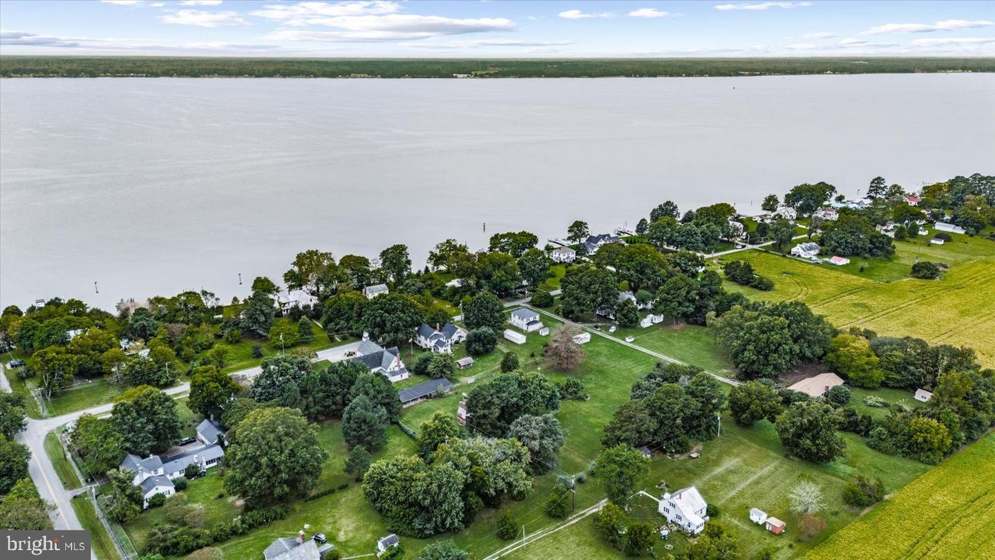 92 FRONT ST, WARSAW, Virginia 22572, 5 Bedrooms Bedrooms, ,3 BathroomsBathrooms,Residential,For sale,92 FRONT ST,VARV2000538 MLS # VARV2000538