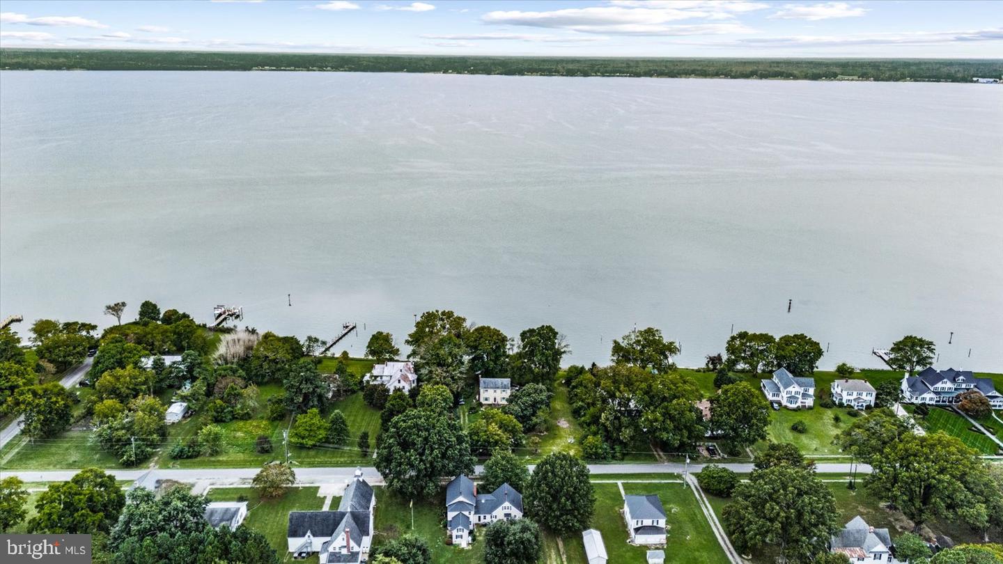 92 FRONT ST, WARSAW, Virginia 22572, 5 Bedrooms Bedrooms, ,3 BathroomsBathrooms,Residential,For sale,92 FRONT ST,VARV2000538 MLS # VARV2000538