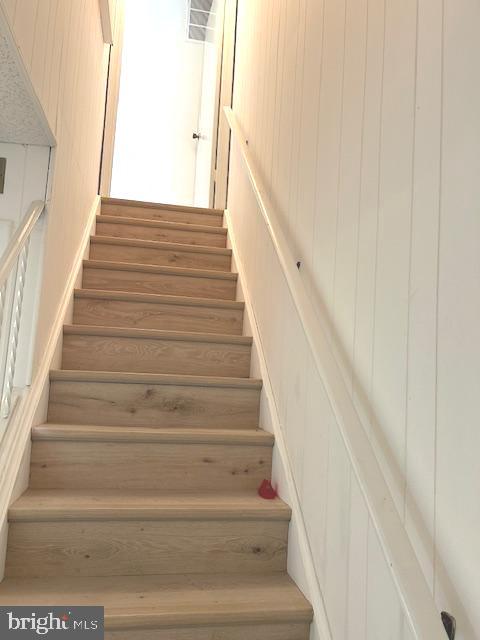 14812 SMETHWICK PL, CENTREVILLE, Virginia 20120, 3 Bedrooms Bedrooms, ,2 BathroomsBathrooms,Residential,For sale,14812 SMETHWICK PL,VAFX2263310 MLS # VAFX2263310