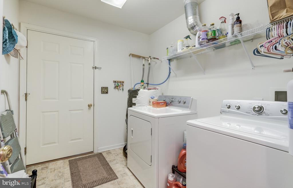 225 LAKEVIEW DR, MINERAL, Virginia 23117, 2 Bedrooms Bedrooms, ,2 BathroomsBathrooms,Residential,225 LAKEVIEW DR,VALA2009248 MLS # VALA2009248