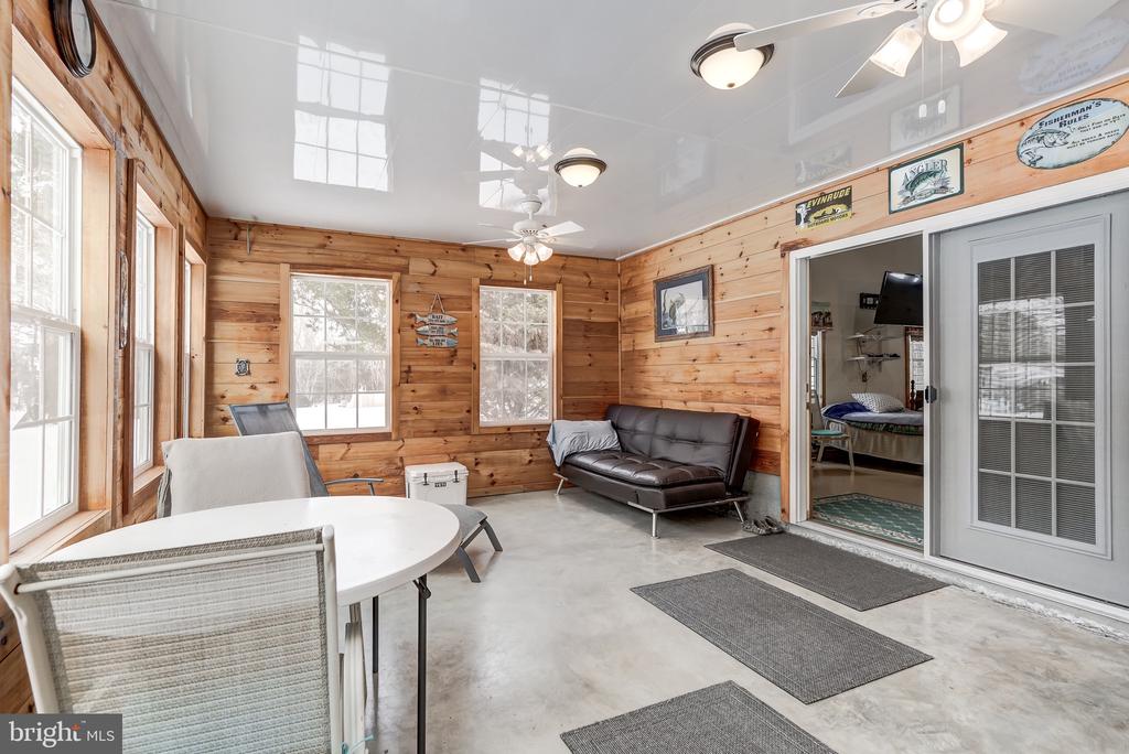 225 LAKEVIEW DR, MINERAL, Virginia 23117, 2 Bedrooms Bedrooms, ,2 BathroomsBathrooms,Residential,225 LAKEVIEW DR,VALA2009248 MLS # VALA2009248